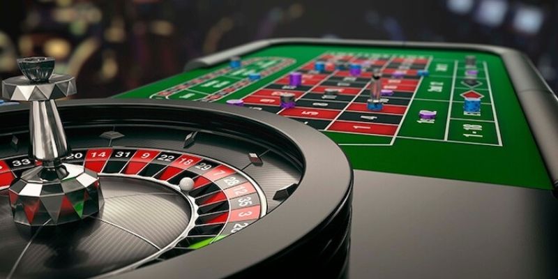 Trải nghiệm baccarat cùng các dealer xinh đẹp